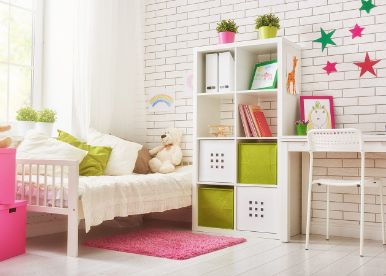 Pretty in White with Brick-patterned Wall